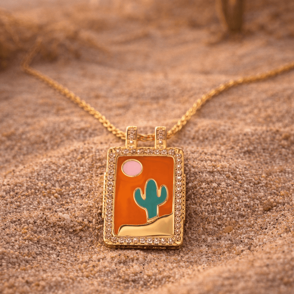 Collier Kasha Katuwe — bijou femme doré
